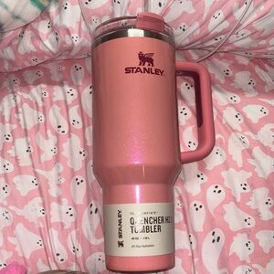 40oz Winter Berry Shimmer Wholefoods edition!